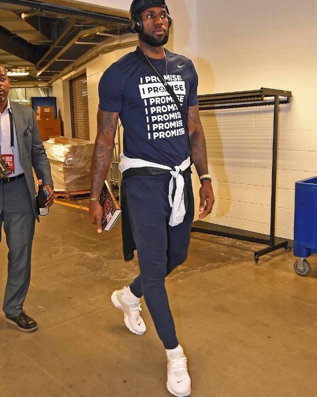 宋振瑜：未来国内培养的门将会更接近足球发达国家要求的水平（宋振瑜：未来本土门将的培养将逐步贴近足球强国标准）