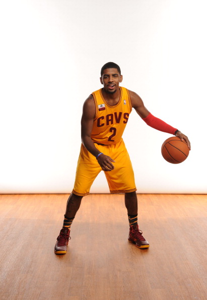 北京半场三分11中8，翟晓川&张才仁同砍11分（北京队半场三分11投8中，翟晓川与张才仁各得11分）