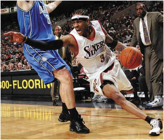 半场战报：国米0-0米兰，劳塔罗、阿切尔比中柱（半场：国米与米兰互交白卷，劳塔罗与阿切尔比先后中柱）