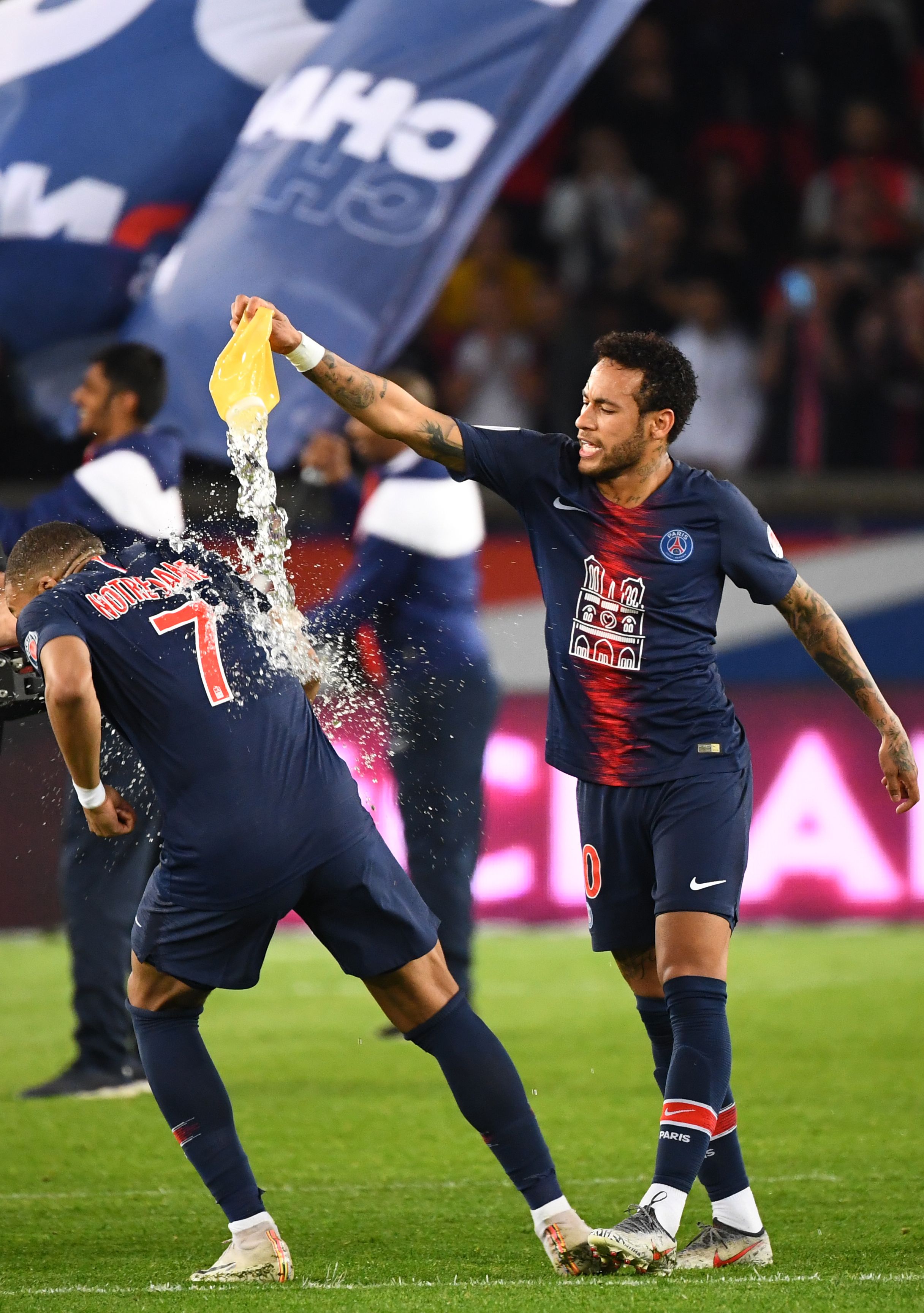 林加德：生涯首次单季打入10球并不重要，很抱歉让球迷们失望了（林加德：首次单季10球不重要，向失望的球迷致歉）