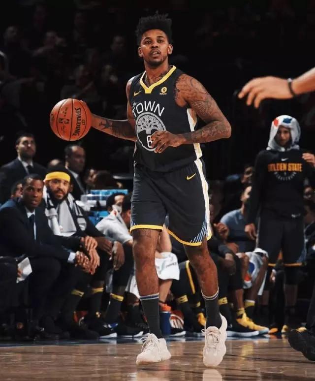 德甲前瞻：弗赖堡主场五连胜，多特交锋往绩占据巨大优势（德甲前瞻：弗赖堡主场豪取五连胜，多特历史交手优势显著）