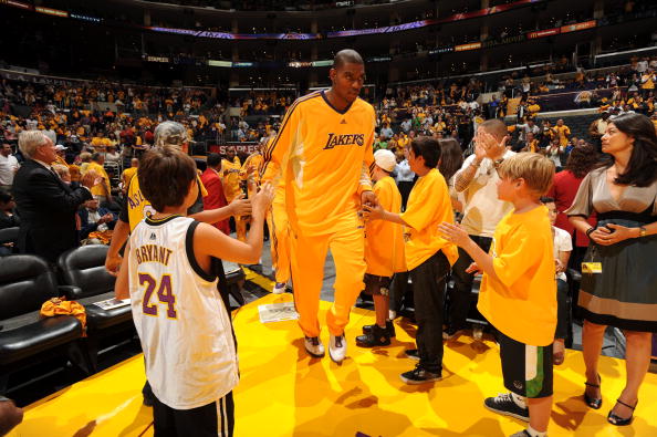 泽林斯基：我们没有时间庆祝胜利，我们已经在考虑下一场欧冠（泽林斯基：无暇庆祝胜利，已着眼下一场欧冠）