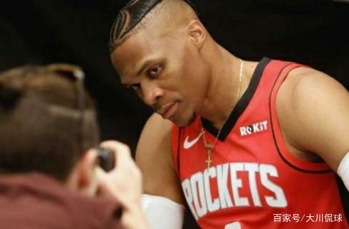 理疗师：DV9的伤和丁丁、卢卡库类似，可能需要3到5个月恢复（理疗师称DV9伤势与德布劳内、卢卡库相仿，预计3至5个月复出）