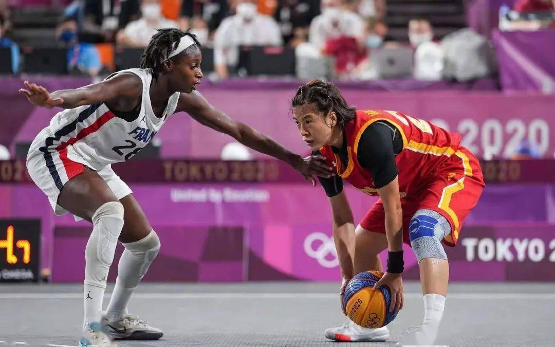 合理吗？宁波官方回应＂看电竞＂：是球员毛巾不小心碰到了屏幕（宁波回应“看电竞”质疑：球员毛巾误触屏幕，这解释站得住脚吗？）