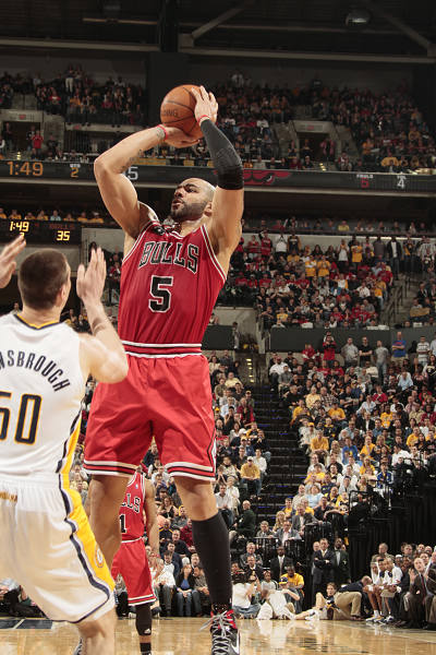 邮报：等纽卡敲定谢什科之后，利物浦才会重新报价伊萨克（邮报：纽卡若先签下谢什科，利物浦才会再次报价伊萨克）