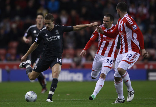 埃梅里：球迷们的支持非常重要，还需不断完善球队攻防体系（埃梅里：球迷支持至关重要，球队攻防仍需持续优化）