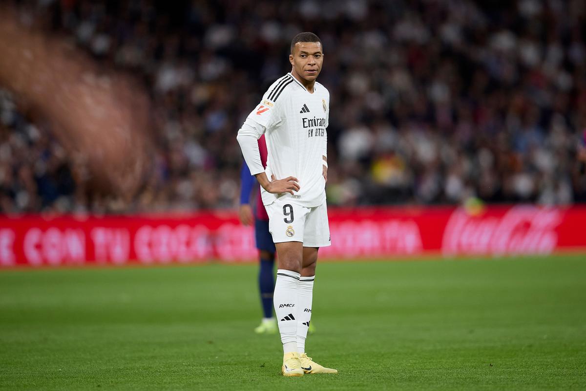 惊魂一分钟！约基奇两罚全中 爱德华兹绝平三分，森林狼VS掘金进加时（惊险读秒：约基奇两罚稳进，爱德华兹绝平三分，森林狼与掘金战至加时）