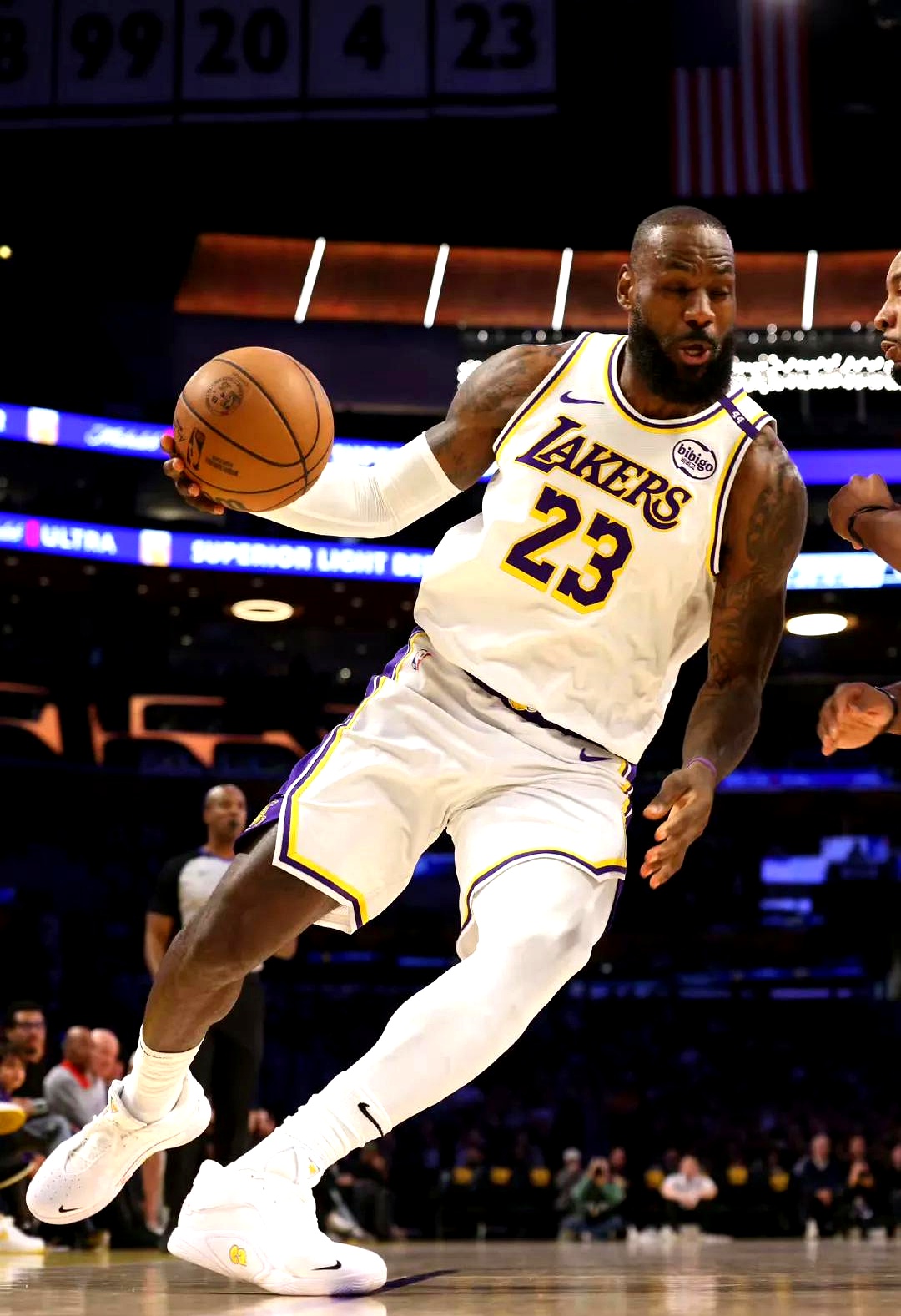 伊尔迪兹：斯帕莱蒂给了我自由，让我可以按自己的想法踢球（伊尔迪兹：斯帕莱蒂赋予我自由，让我能按自我风格踢球）