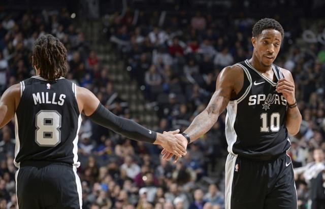 NBA战报：布里奇斯35分，黄蜂118-111加时击败猛龙（布里奇斯轰35分，黄蜂加时118-111险胜猛龙）