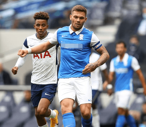 记者：2026年元旦前后津门虎收队冬训，先去海口再去海外拉练（津门虎将于2026年元旦前后集结冬训：先赴海口，后赴海外拉练）