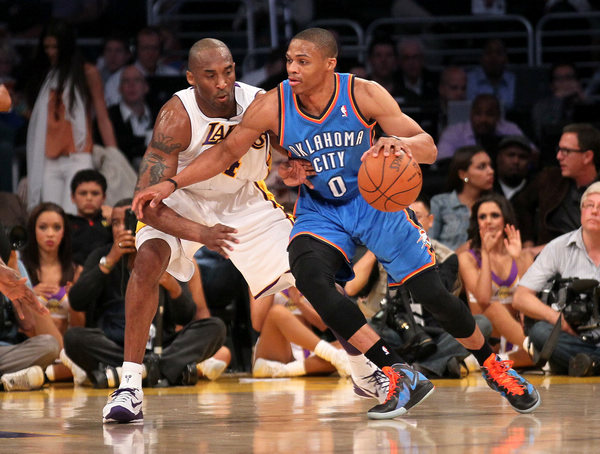 马卡解析亚马尔新庆祝动作：致敬足球游戏角色必杀技（马卡解读亚马尔全新庆祝方式：向足球游戏角色的必杀招式致敬）