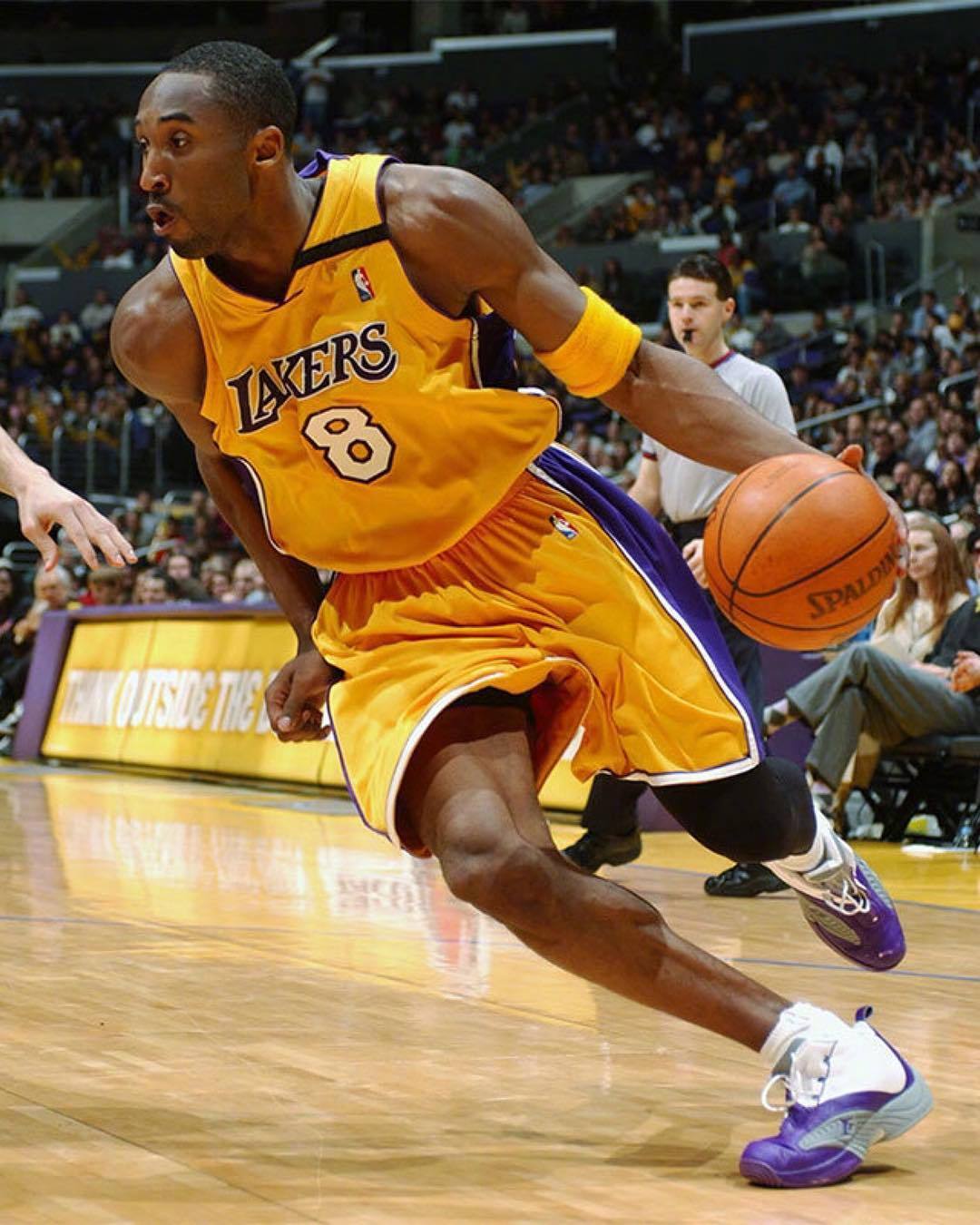 米兰年薪排行：拉比奥&恩昆库居首，萨56仅列倒数第二（米兰薪资榜：拉比奥与恩昆库领跑，萨56排名倒数第二）