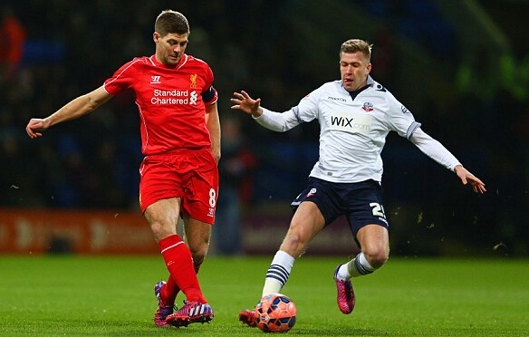 共和报：米兰罗马重启前锋互换方案，塔雷还关注雷恩前锋梅特（共和报称米兰与罗马重启前锋互换，塔雷亦关注雷恩前锋梅特）