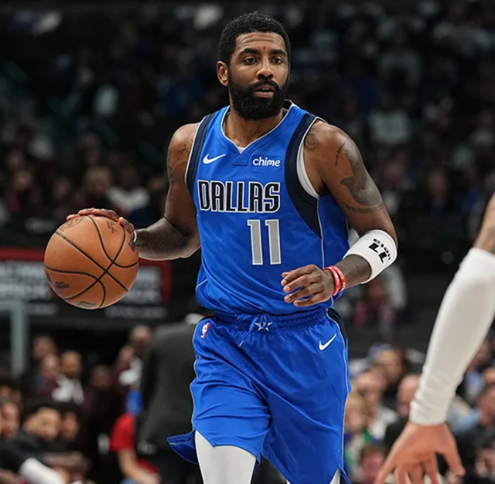 足球转会窗最新消息，欧洲豪门积极引援（转会窗最新动态：欧洲豪门密集引援）