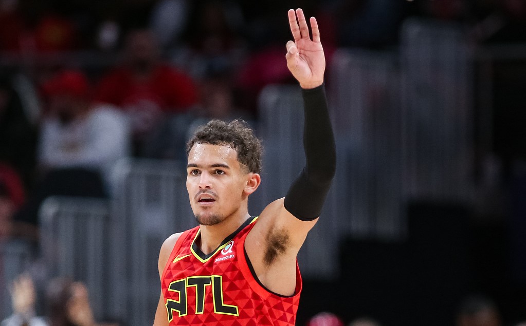 1-3被巴萨逆转，马竞连续13场西甲不败遭终结（马竞1-3遭巴萨翻盘，13轮西甲不败纪录告破）