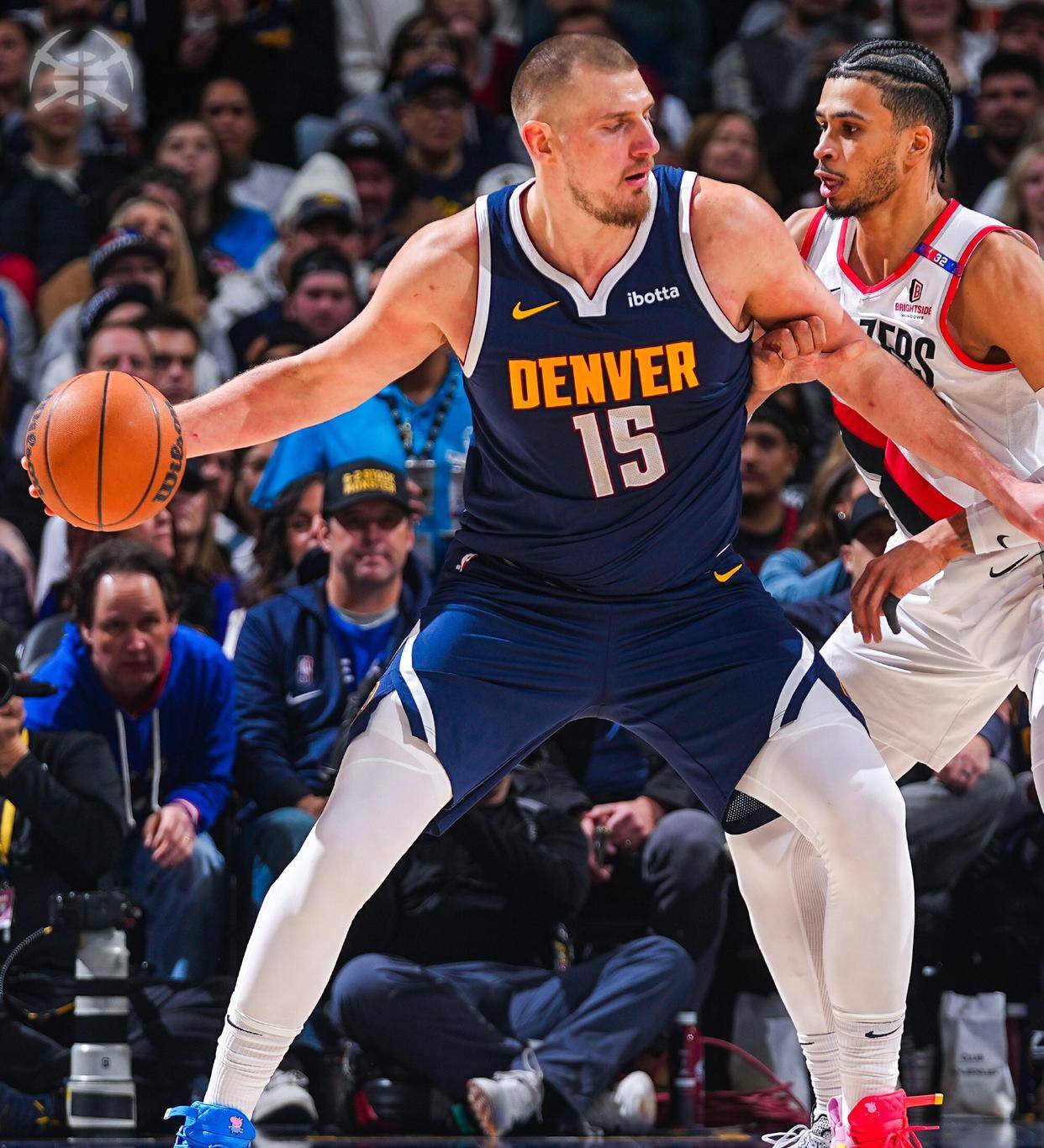 半场：圣吉罗斯联合1-2马赛，哈利利、格林伍德、派尚破门（半场战报：马赛2-1领先圣吉罗斯联合，哈利利、格林伍德、派尚相继建功）