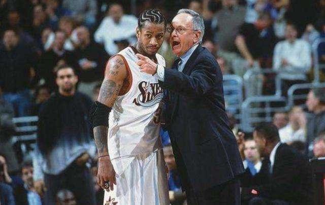 尼昂：在米兰时米哈就像我的父亲；巴洛特利需要信任他的教练（尼昂称米哈在米兰如父亲，巴洛特利应信任主帅）