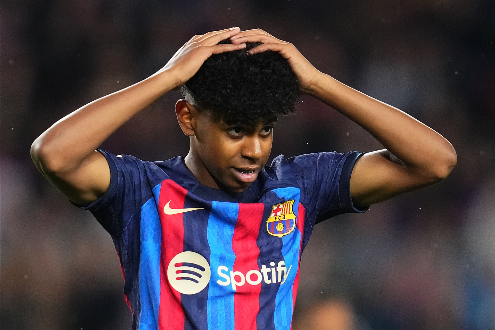 英超焦点战：纽卡斯尔联VS伯恩利 赛前全方位解析与比分前瞻（英超重磅对决：纽卡斯尔联vs伯恩利 赛前深度解读与比分预测）