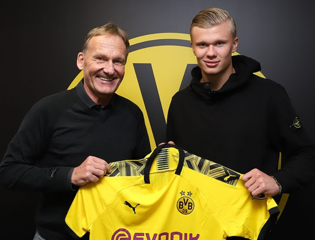 孙继海：邵佳一是现阶段适合担任国足主帅的人（孙继海认为邵佳一最适合出任国足主帅）