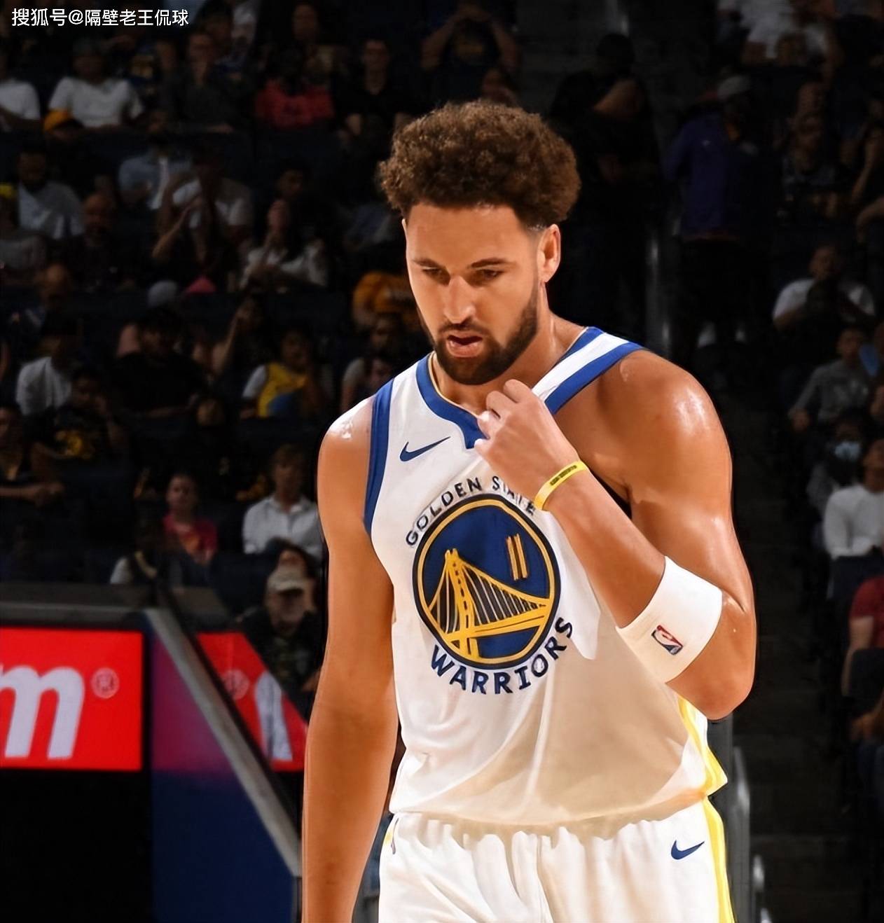 罗尼令人惊讶，费兰大胜，但佩德里是王者（罗尼爆冷，费兰大捷，佩德里称王）